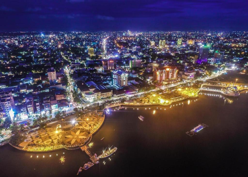 แคปปิตัล โอ 1279 โฮเทล แกรนด์ เซลิโน มากัสซาร์ Hotel มากาซาร์ ภายนอก รูปภาพ